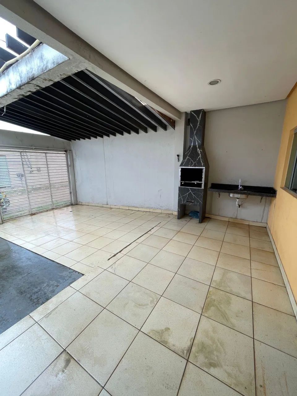 ALUGA-SE casa no cidade jardim 