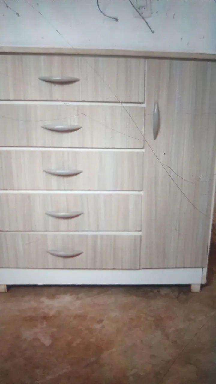 Cômoda seminova 220