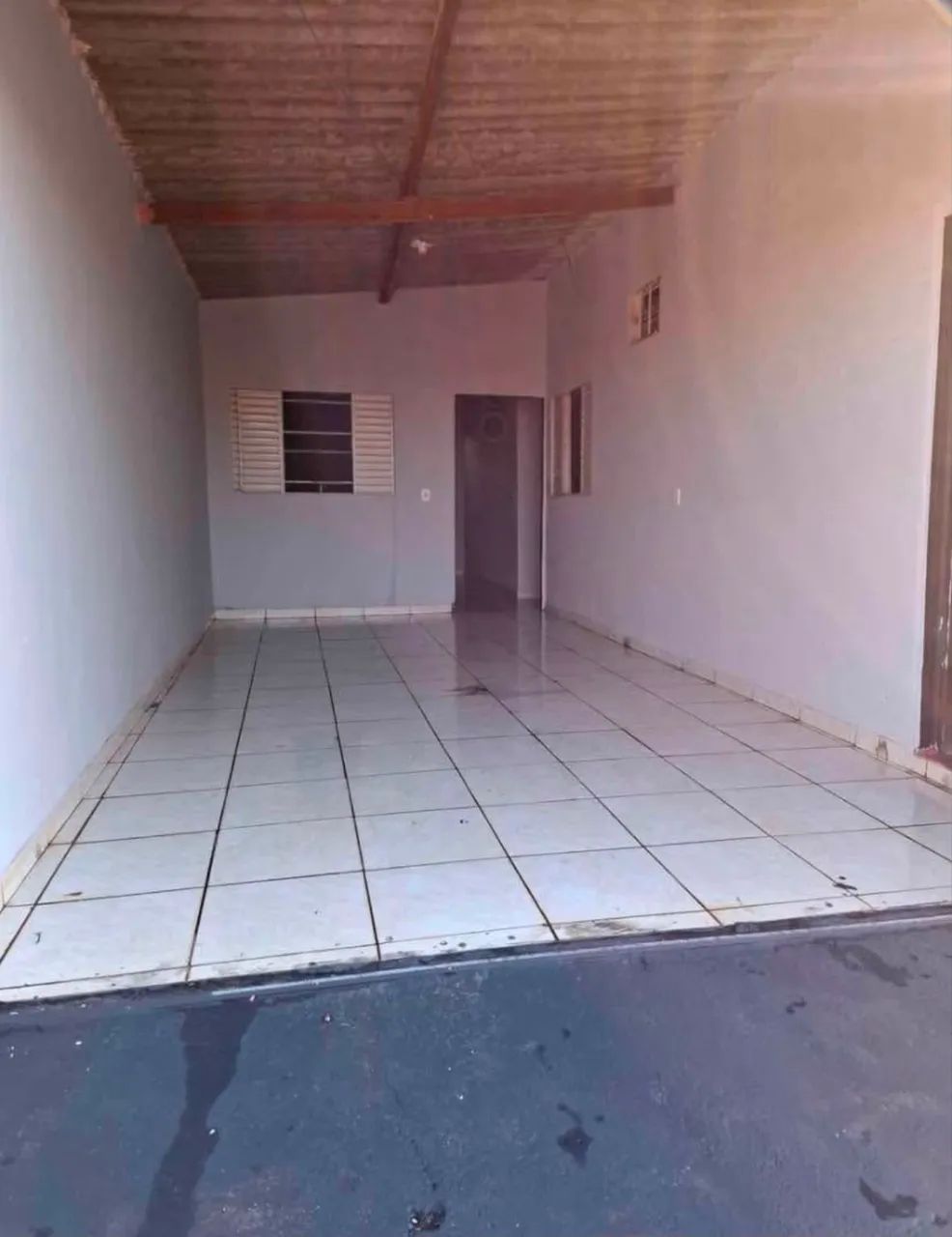 Vendo casa em Jardim Tropical 