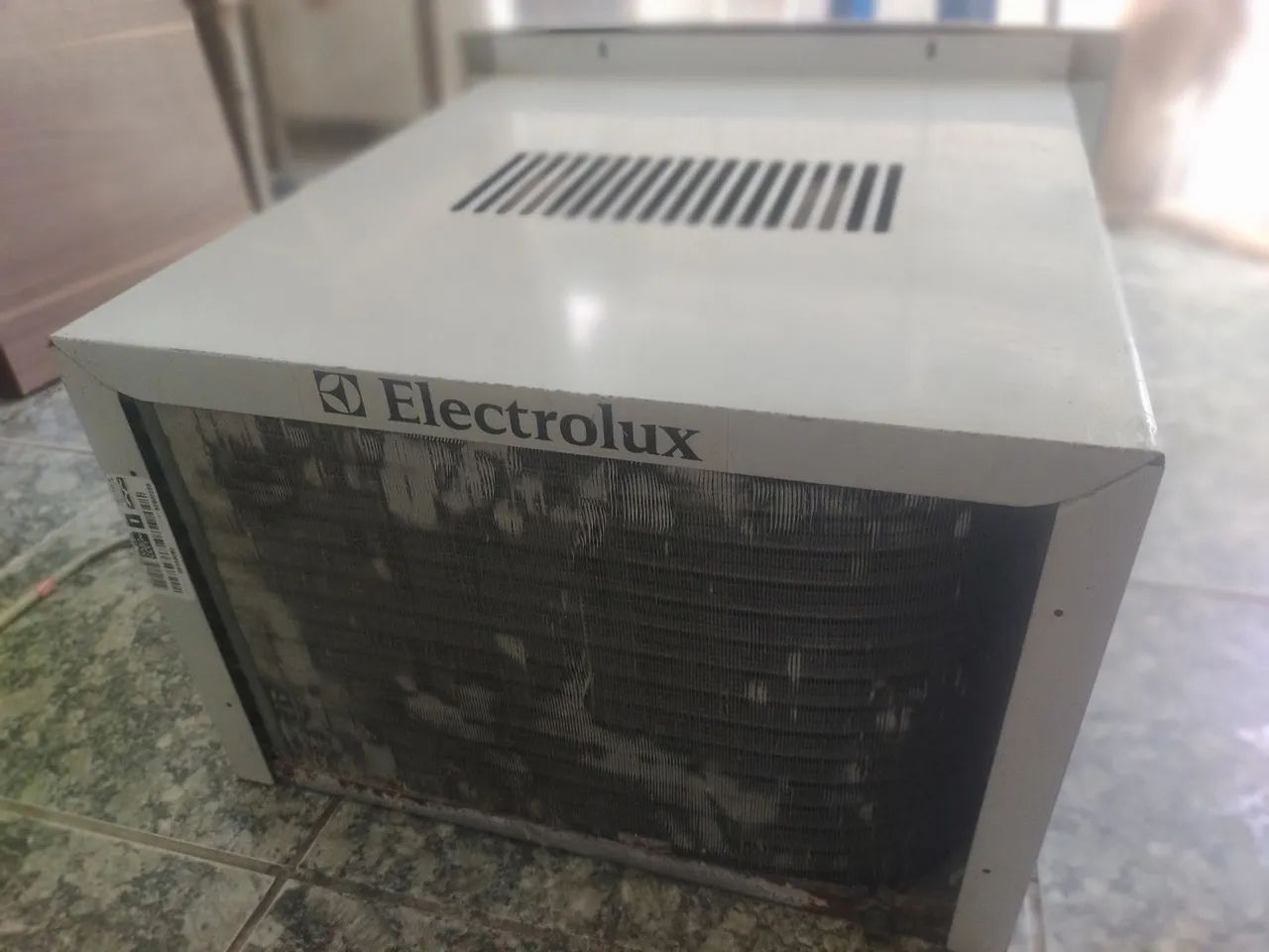 Vendo ar condicionado Eletrolux  - Foto 2