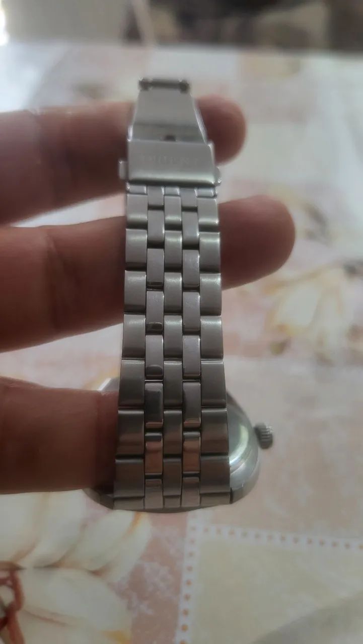 Raro relógio oriente quartzo 40 mm de caixa vidro em Saphira  - Foto 2