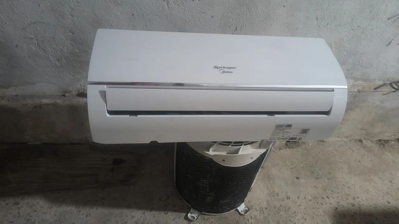 Ar condicionado 9 mil BTUs entrego instalado com garantia 