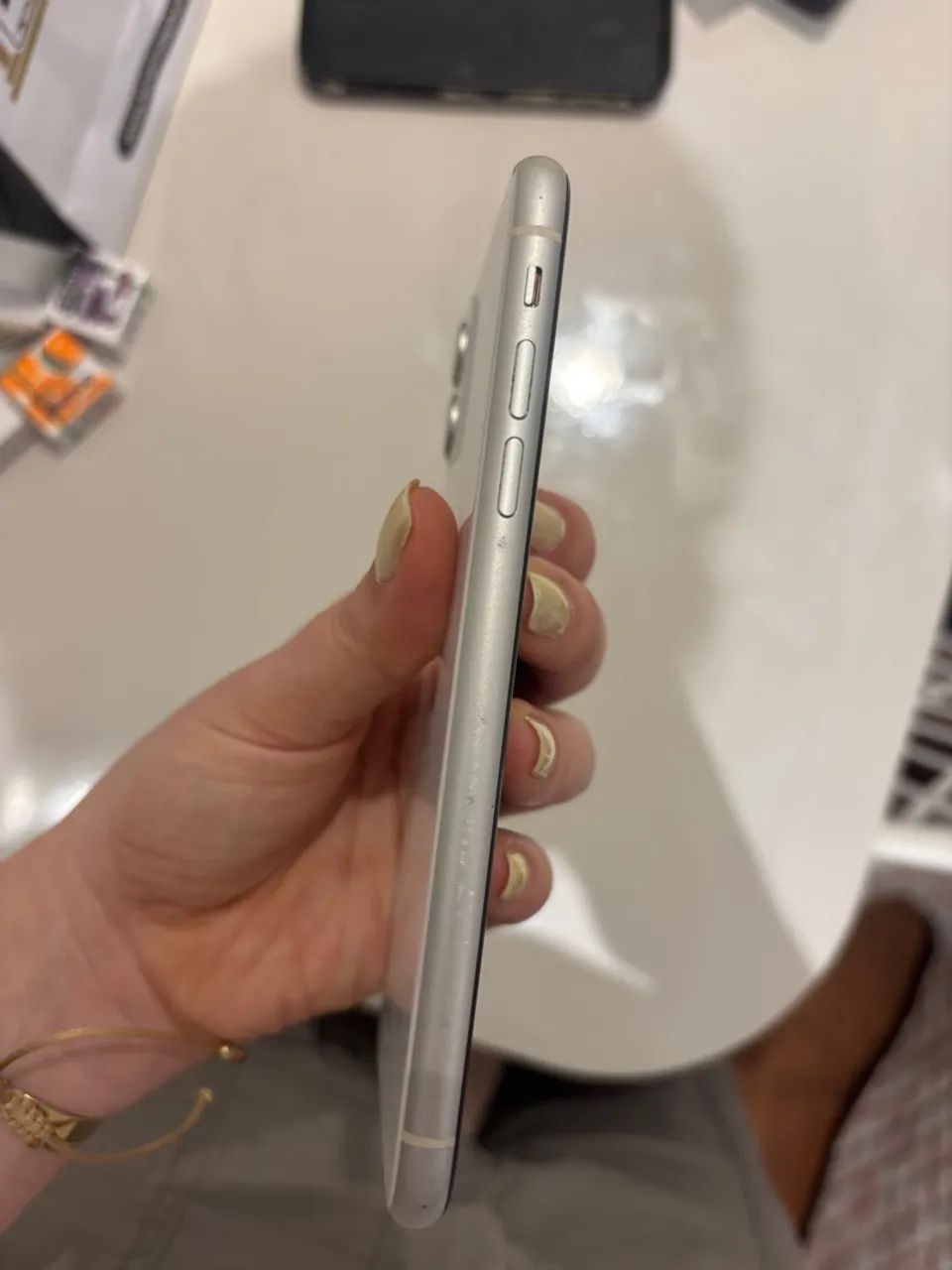 iPhone 11 64gb branco - Foto 2