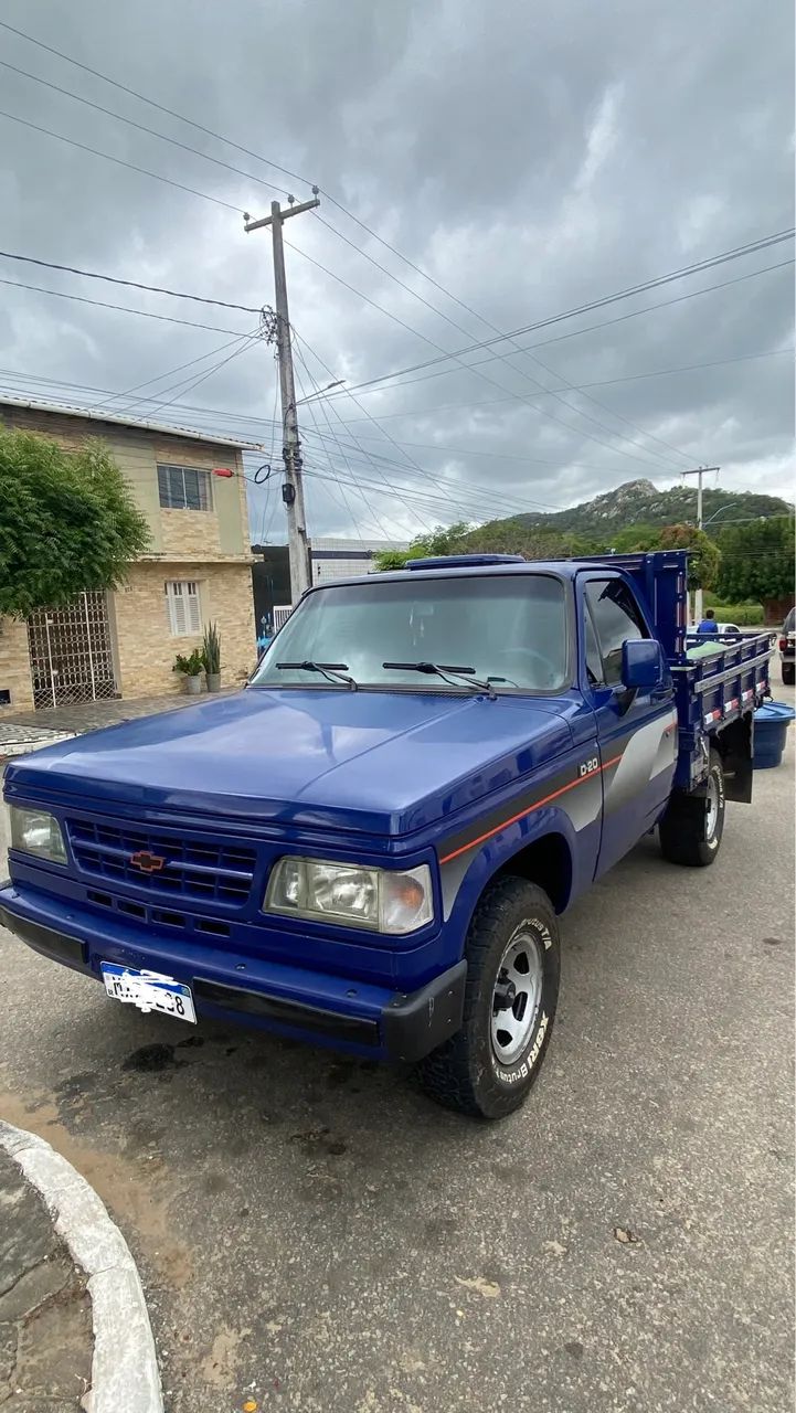 Chevrolet D-20 D-20 S / Luxe 3.9/4.0 Diesel 1996