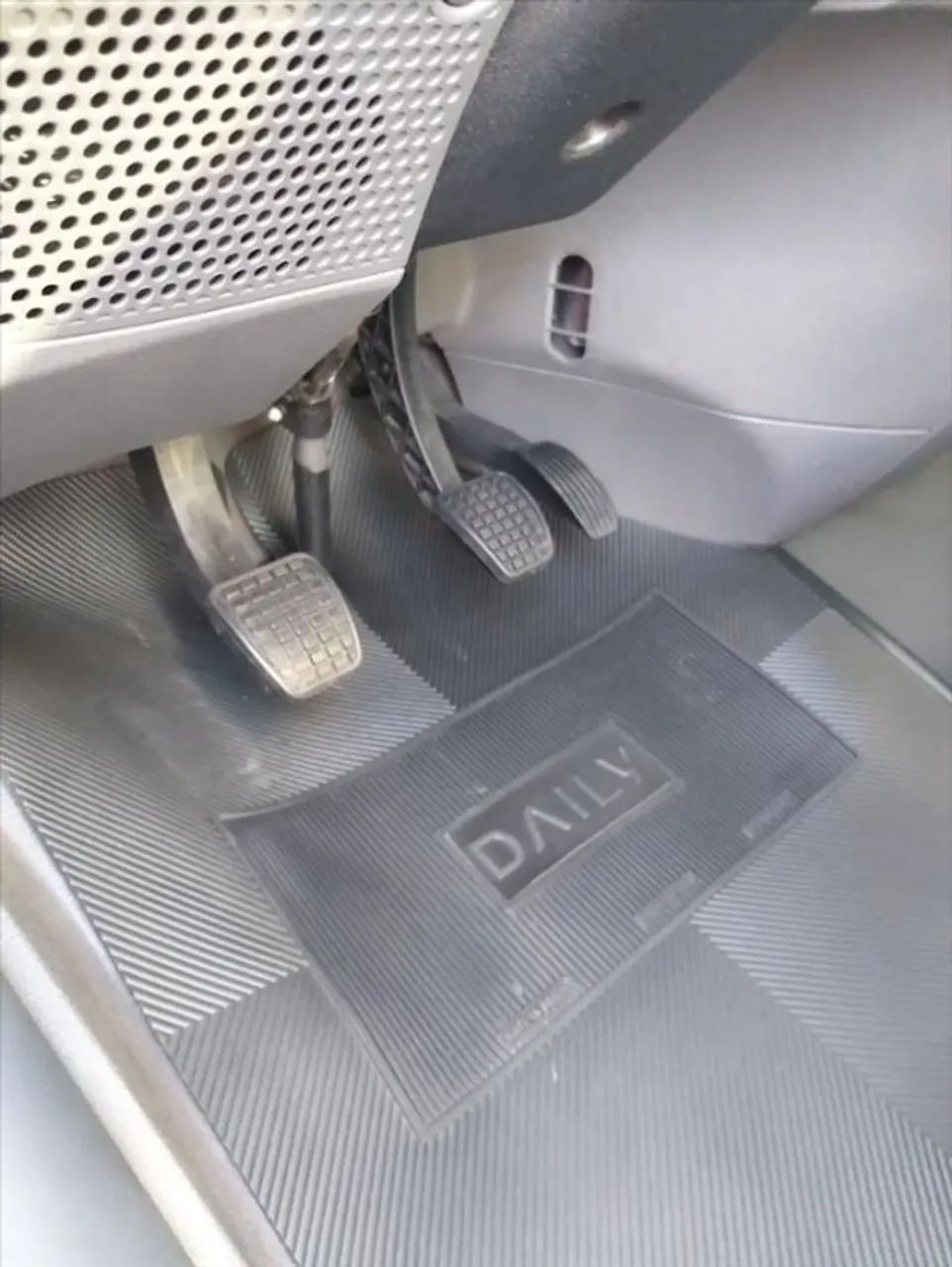 Iveco Daily 35s14 refrigerada 2019 - Foto 4