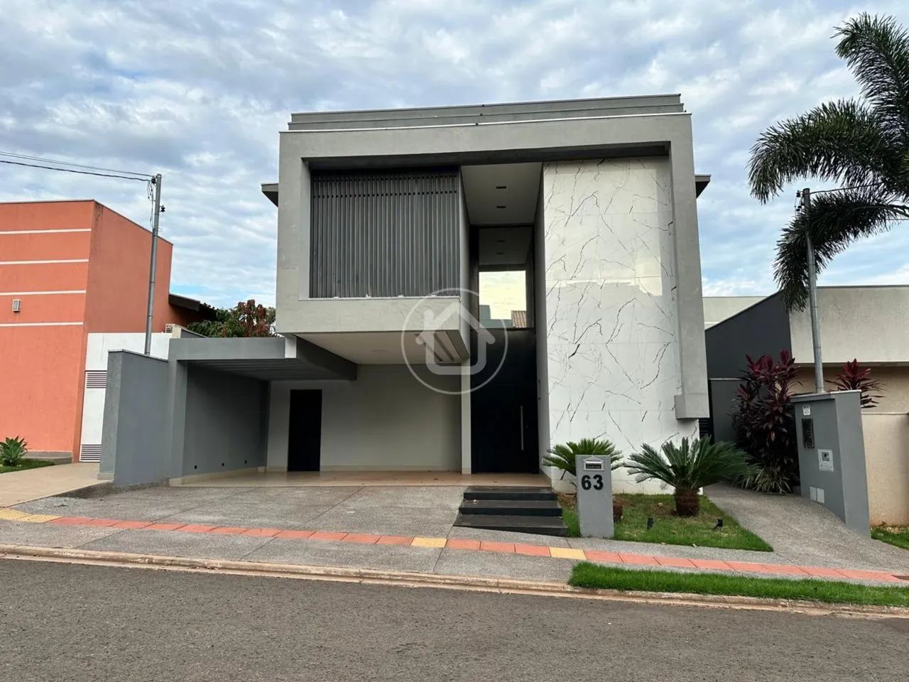 SOBRADO 4 SUÍTE - VILA NASSER