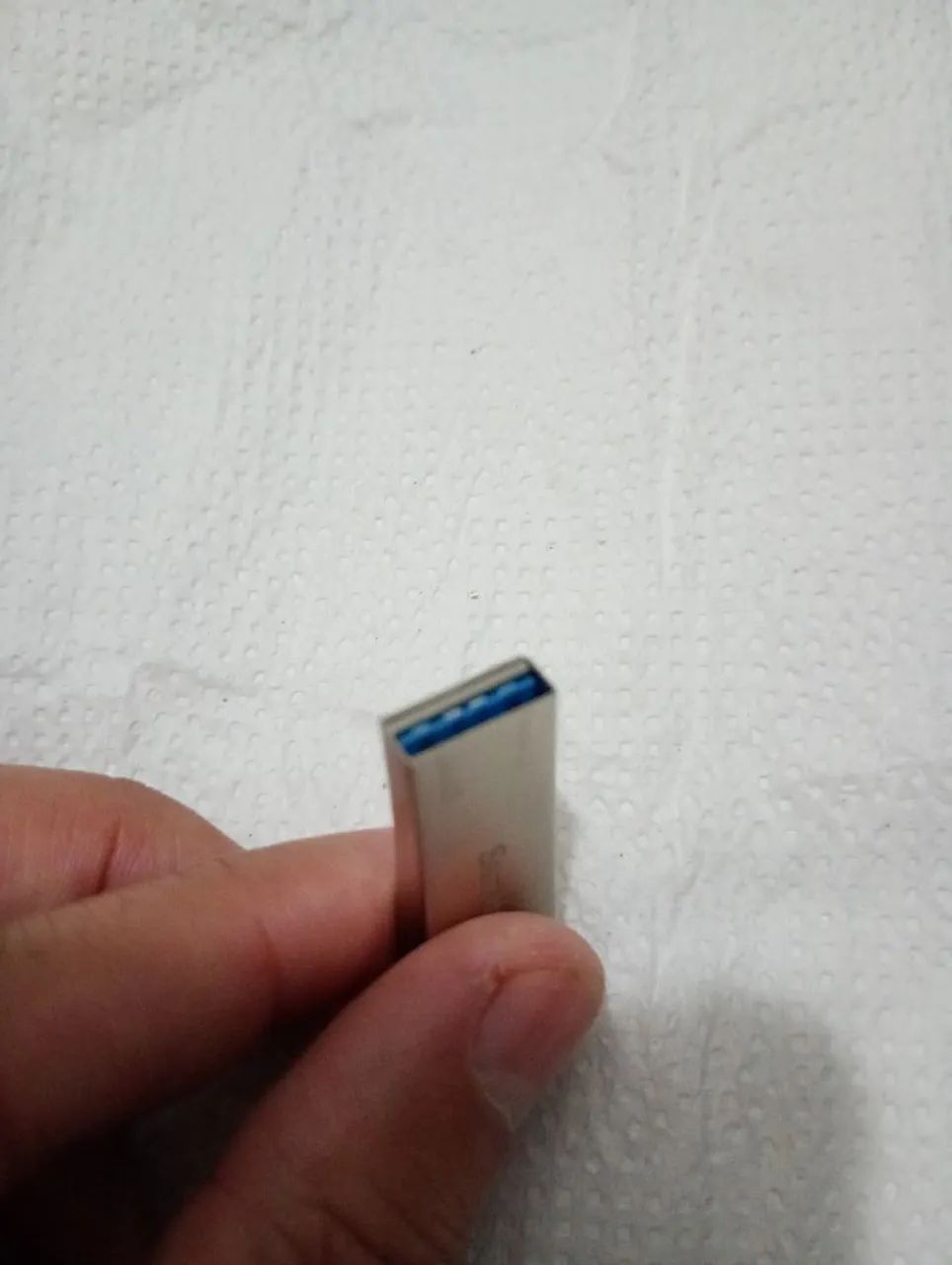 Pen Drive 64GB USB Ultra Luxe 3.1 150MB/s SanDisk - Foto 3