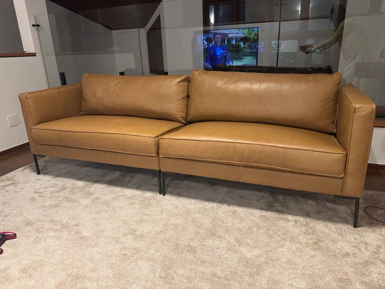 Sofá de couro - Novíssimo  - Foto 3