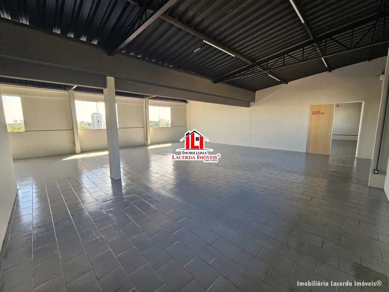 Prédio comercial para locação na av. Djalma Batista com - Foto 4