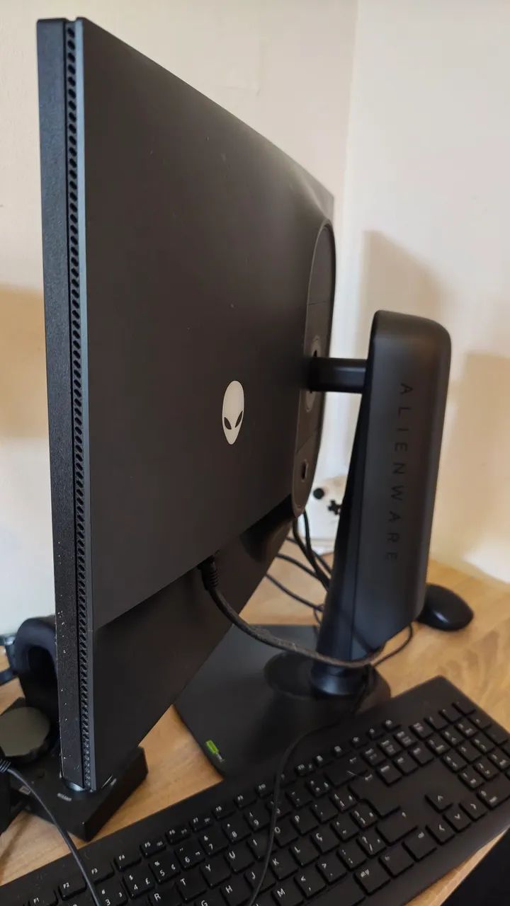 Monitor Alienware Dell AW2724DM - Foto 3