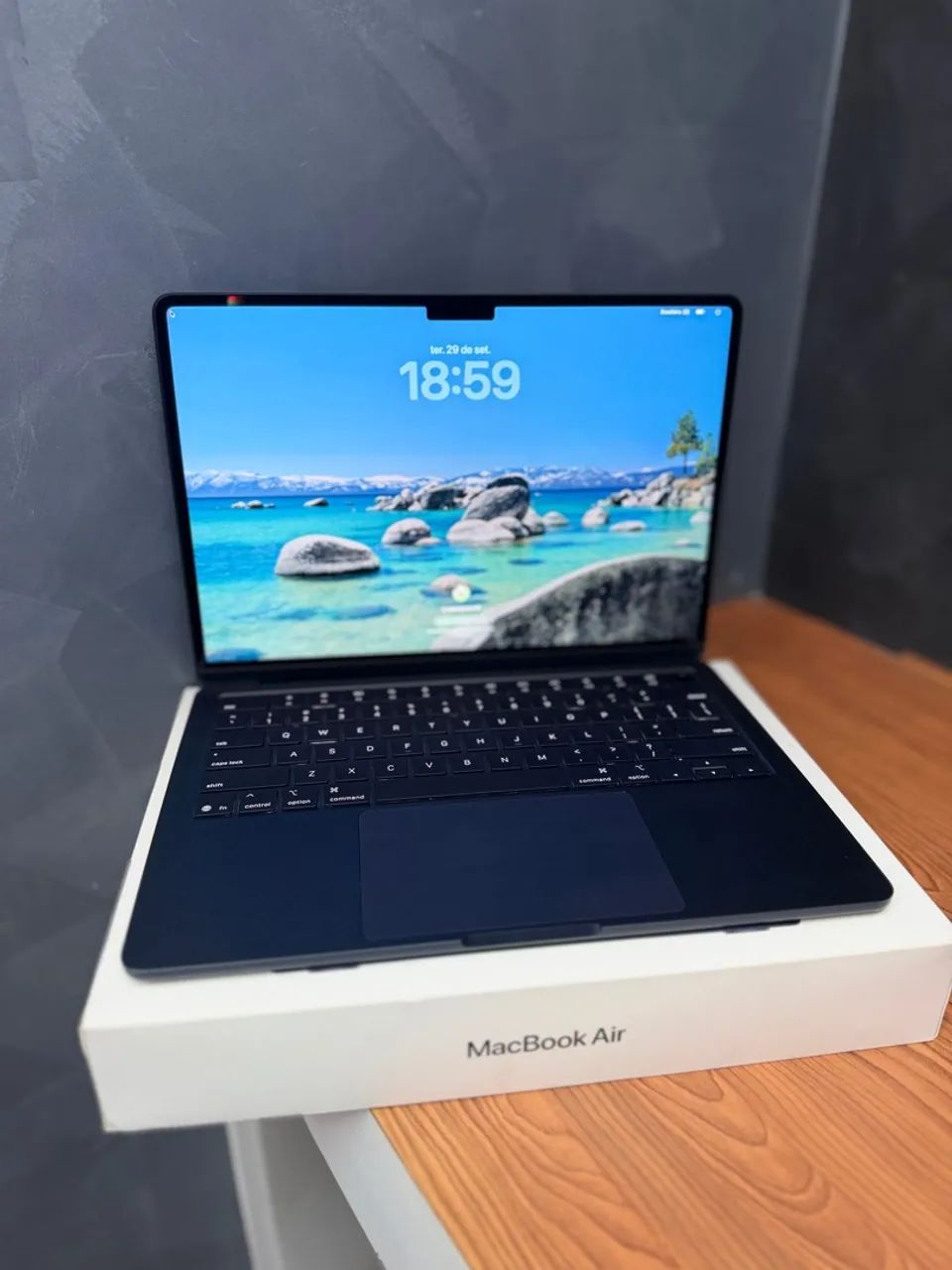 Macbook m4 2025 100%