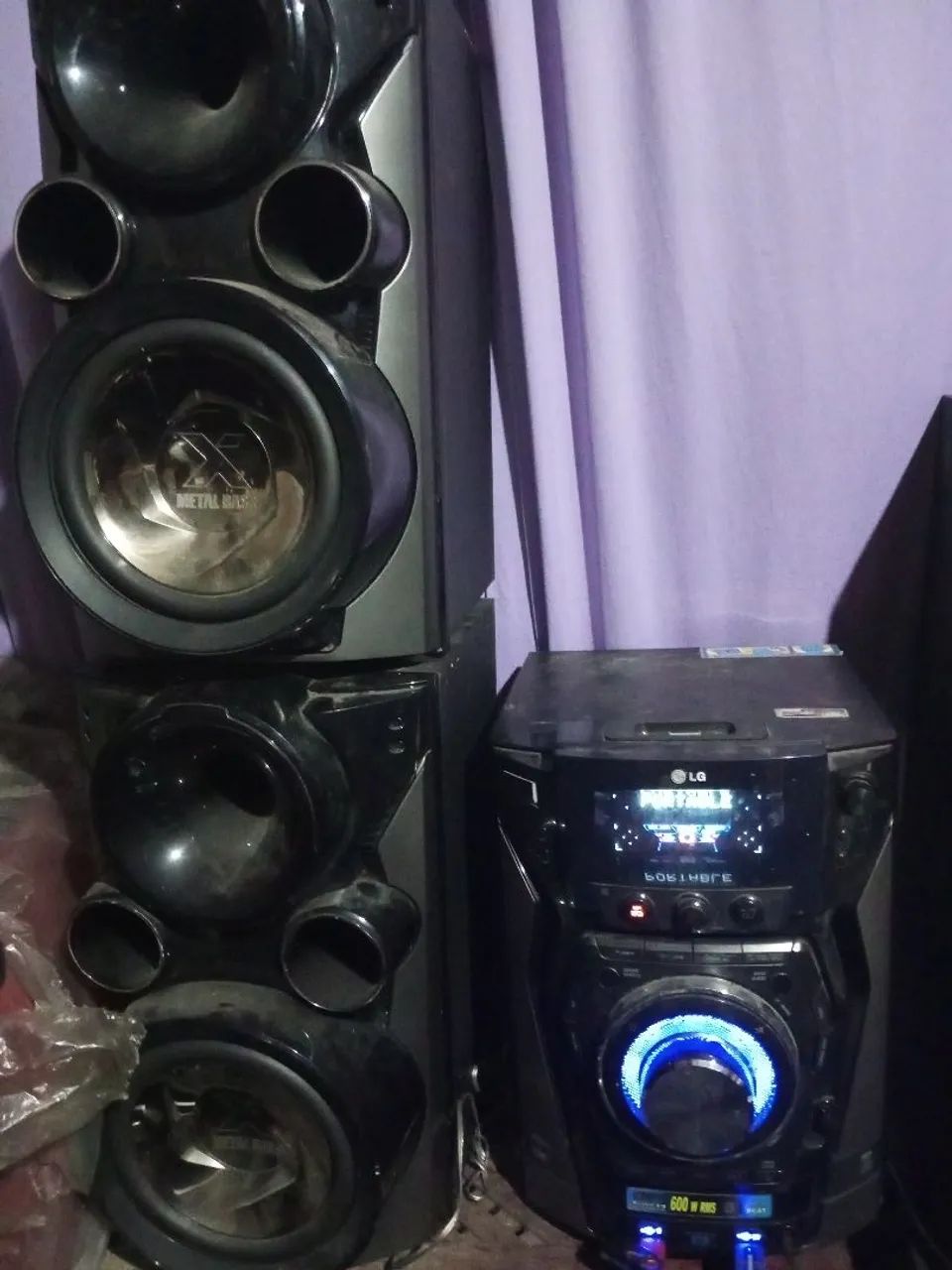 Vendo Som da LG