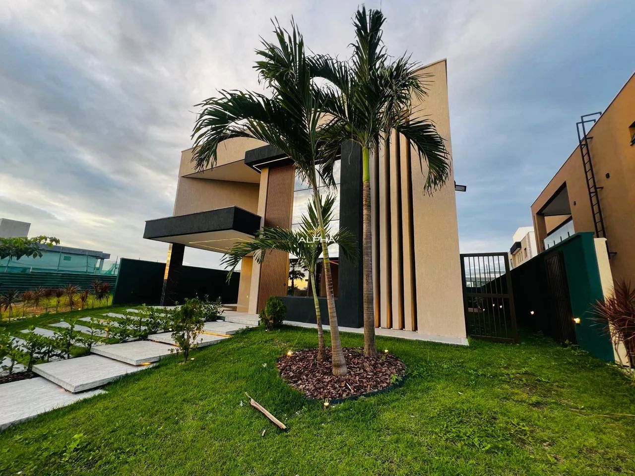 MANSÃO DE ALTO PADRÃO NA Cidade Alpha - Foto 2