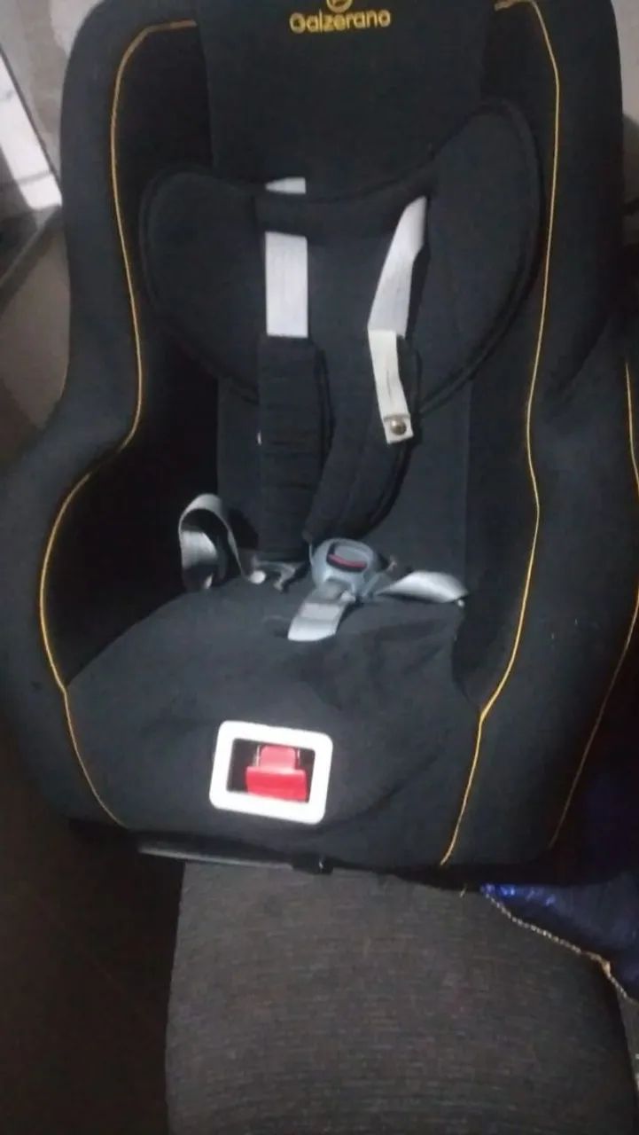 Vende se cadeirinha 