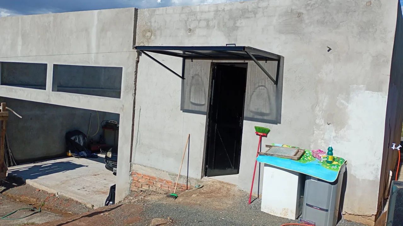 Casa com terreno grande  - Foto 2