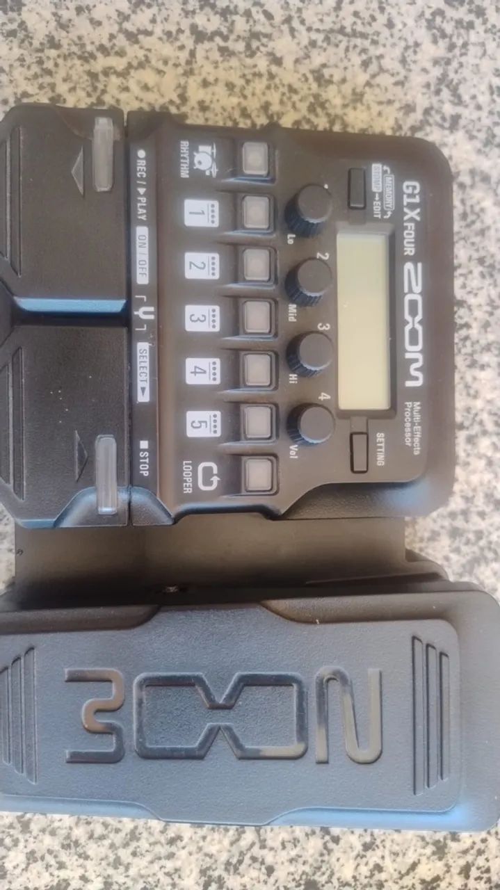 G1x Four Zoom