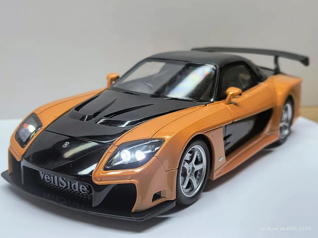 Mazda RX-7 VeilSide - Velozes e Furiosos - Foto 2