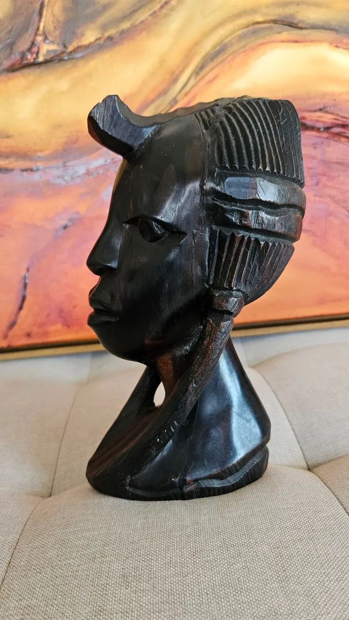 Busto feminino importado da África em madeira maciça.  - Foto 4