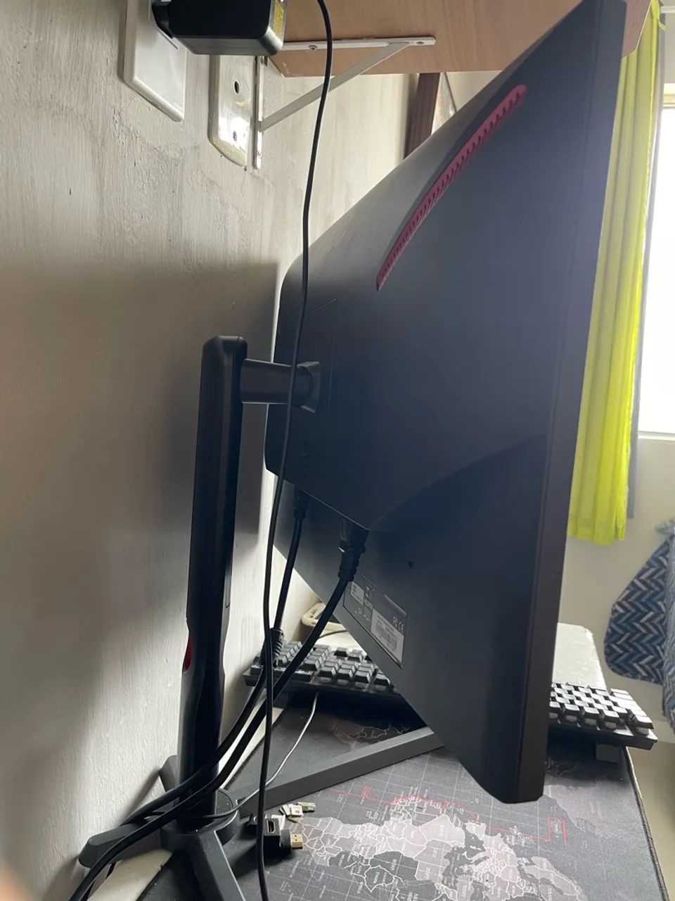 Monitor gamer AOC 24,5  - Foto 2