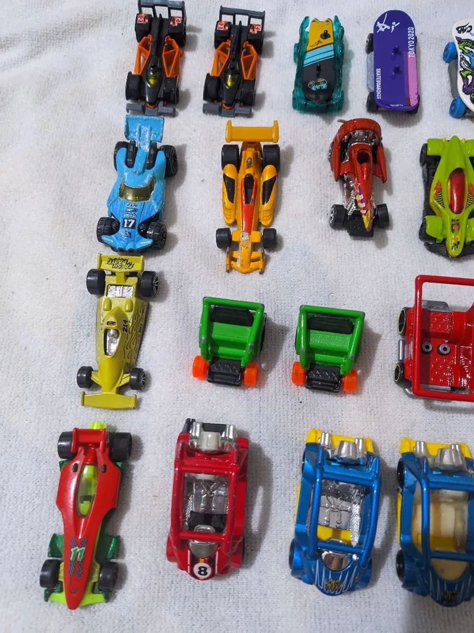 Lote 10,, Hotwheels loose usadas. - Foto 3