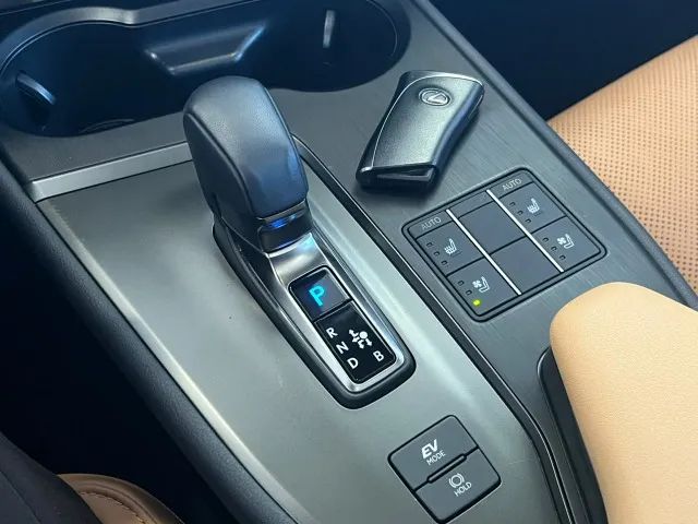 Lexus UX-300h 2.0 16V Aut. (Híbrido), foto 12 de 20