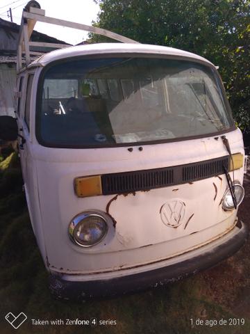 Vende-se Kombi vidracada 92