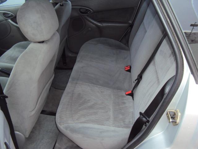 Focus 1.8 hatch completo - Foto 14