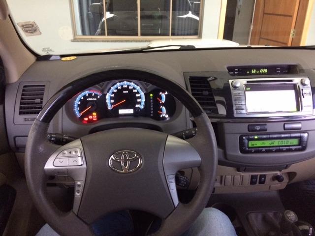 Hilux SW4 3.0 TDI 4x4 SRV Auto 2013/2013 - Foto 6