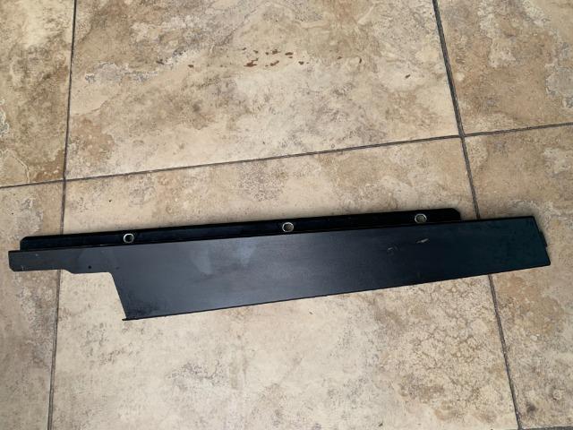 Acabamento coluna porta lado esquerdo jeep renegade original - Foto 2
