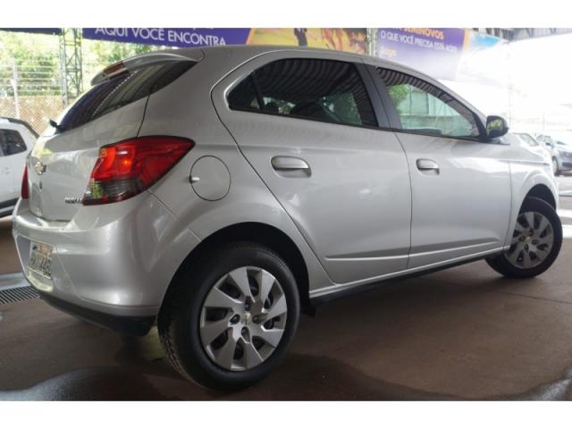 CHEVROLET ONIX 1.4 MPFI LT 8V FLEX 4P 2015 - Foto 4