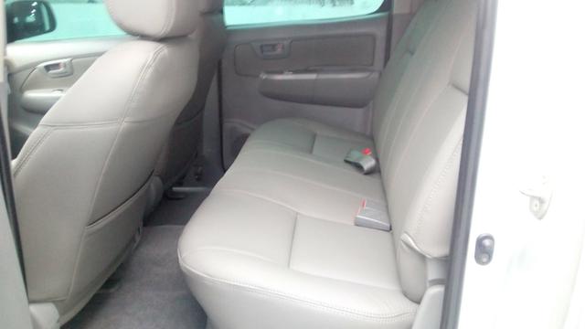 Hilux 3.0 SRV 4x4 turbo Diesel 2007 automática Ac troca - Foto 5