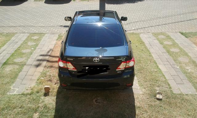 Toyota Corolla 2.0 16v Flex 4p preto 11/12 c/ kit multimídia - Foto 2