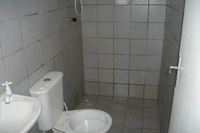 Vendo Casa Localizada no Jardim aeroporto. - Foto 9