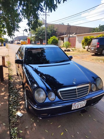 MERCEDES-BENZ CLASE E