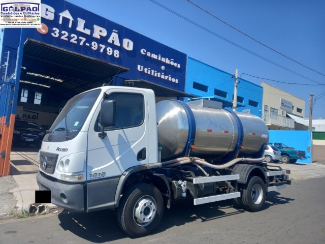 MB ACCELO 1016  TANQUE DE LEITE   2016 