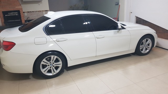 BMW 320I
