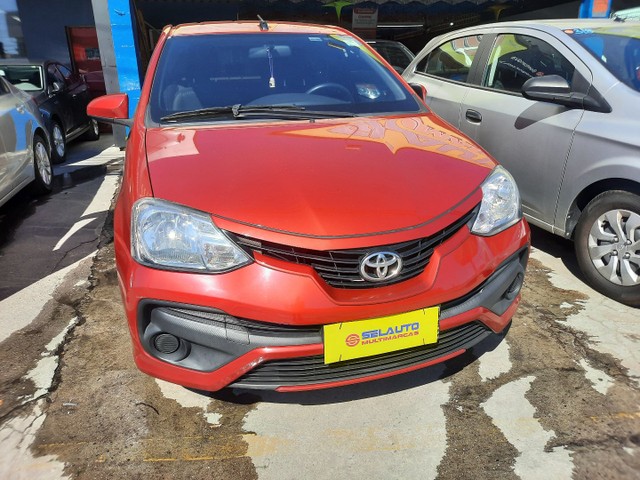 VENDO OU TROCO TOYOTA ETIÓS 2018