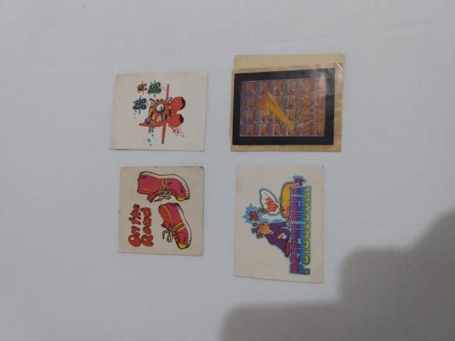4 Figurinhas do Álbum Stamp Color 1983 raridade  - Foto 2