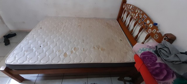 Cama e colchão de casal - Móveis - Residencial Vida Nova III, Campo Grande  1003931079 | OLX