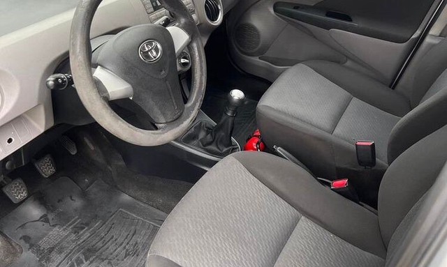 Vendo Etios 2013