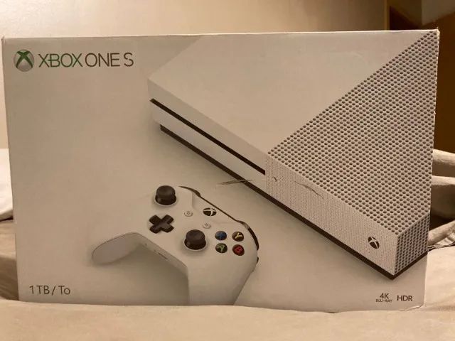 Xbox One S 1TB Usado - Videogames - Santa Cruz Industrial