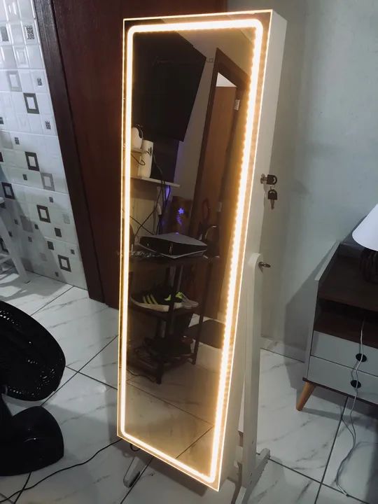 Espelho Decorativo com moldura, 1,89m de altura, Novo! - Foto 4