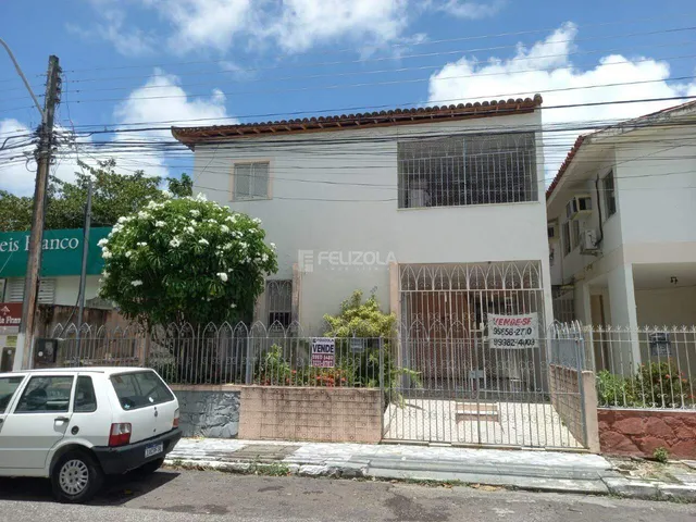 Casa à venda no Bairro Suíssa - - 5 quartos, 1 suíte, 1 vaga