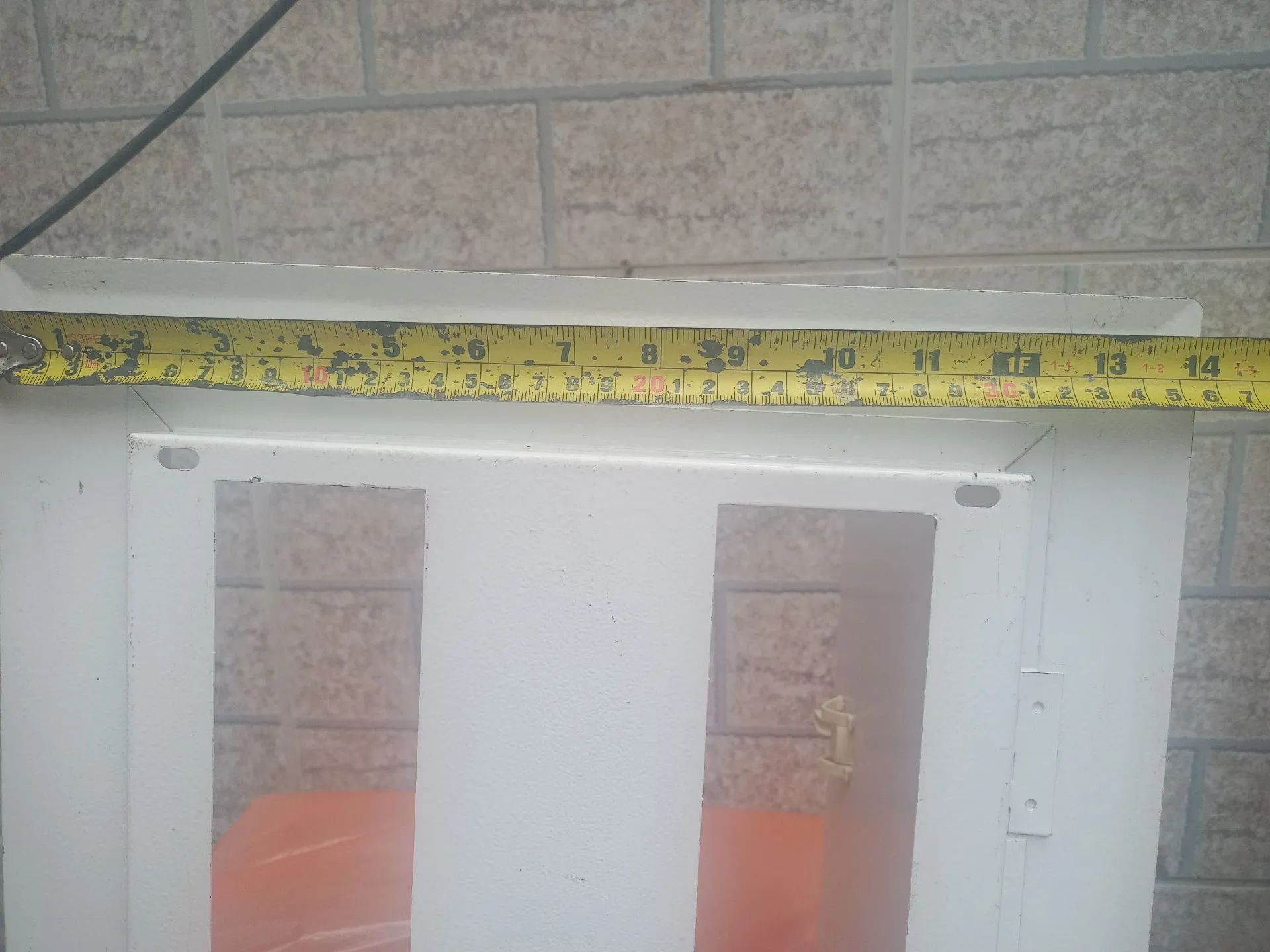 Tampa do Quadrqo de Distribuição CEMAR  - Foto 5