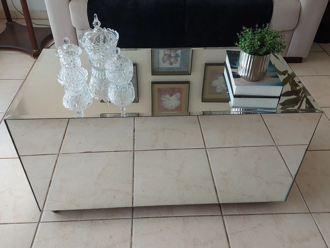 Mesa de centro espelhada