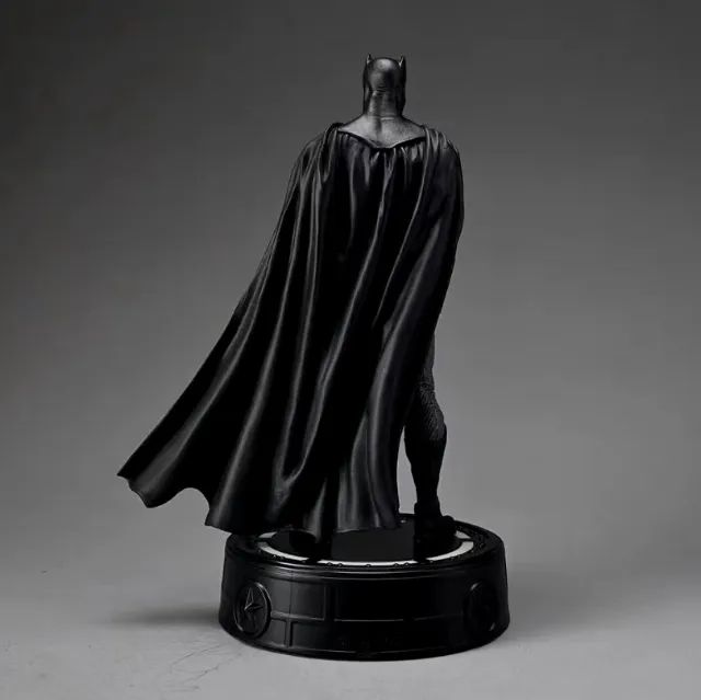 estátua batman - the batman - liga da justiça - Foto 3