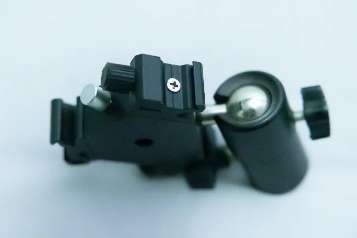 Acessório / Suporte para 3 Flash Speedlite e Sombrinha - Foto 3