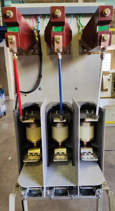 Disjuntores 17.5KV  - Foto 2