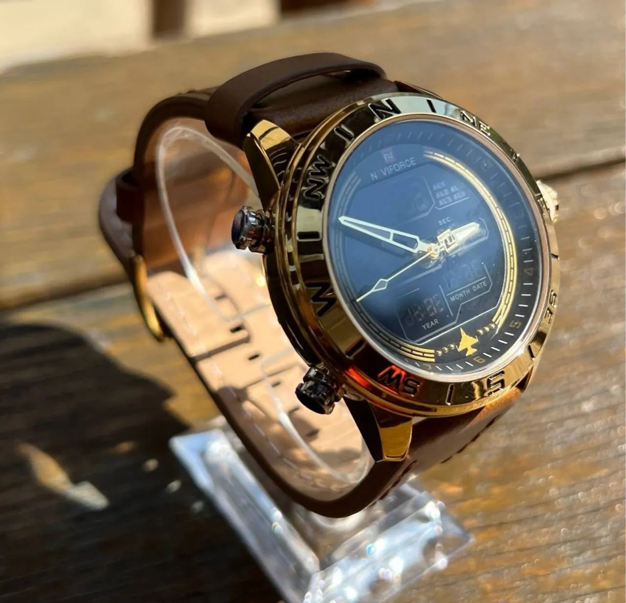 Relógio Naviforce Dourado - Elegância e Funcionalidade - Foto 4