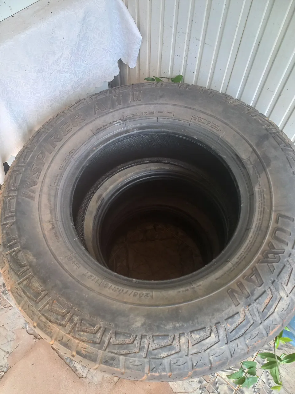 Pneus p caminhonete Aro 265/70r16